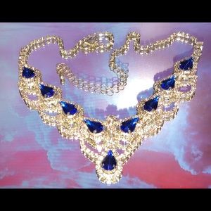 Ardene sapphire and silver necklace/earring set